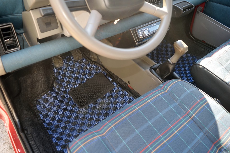 おっと、忘れちゃいけません！あの、「KAROマット」も付属します！