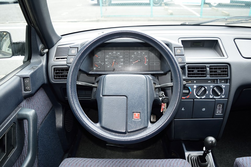 クーラーも効いてます・・・号泣してください。