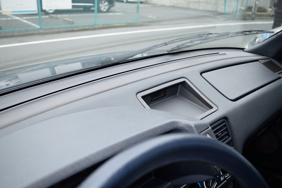 そして、な、なんとダッシュパネルに割れが無い！←これはアピールポイント！