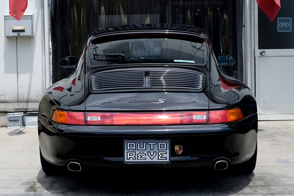 確かに数あるポルシェの中でも、美しさではピカイチ！このリアフォルム・・・見とれてしまいます。