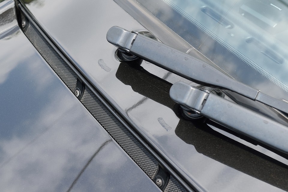 ご覧の通りの極上の個体ですが、唯一外観で気になるのがこのタッチアップ跡・・・。