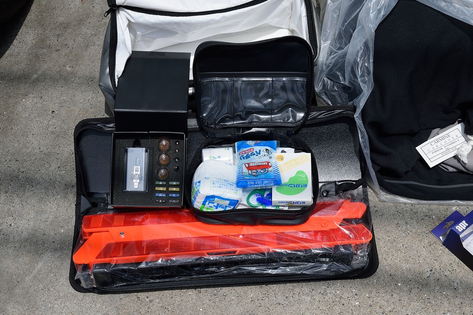 その中身です。使用した形跡は無いようです。