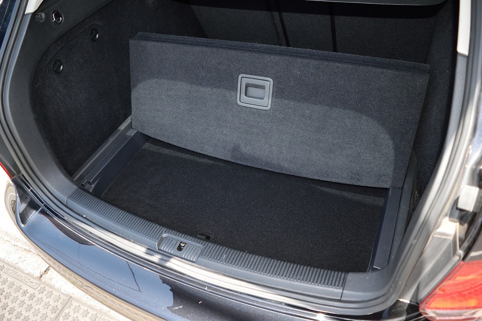 更に床下収納まで・・・お父さんのヘソクリ隠し場所に打ってつけ？！