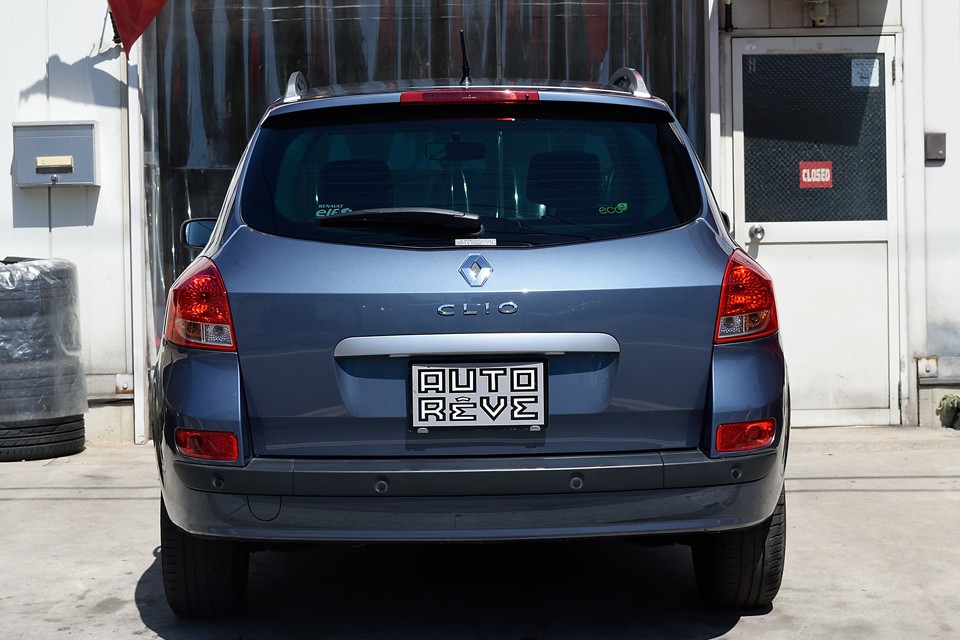 大柄なボディに、そんな小さいエンジンで大丈夫？　なんて心配は無用！ むしろ軽く回るエンジンは小気味良くて、気持ちいいのですぅ～！