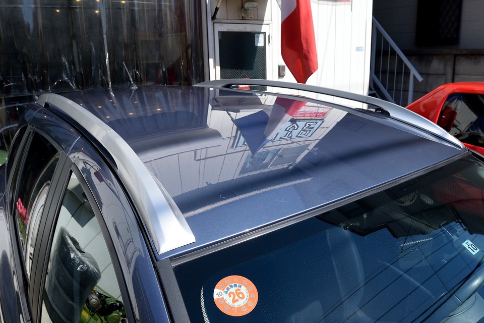 塗装が傷みやすいルーフ、ルーフレールの状態も◎！保管状態の良さがうかがえます。