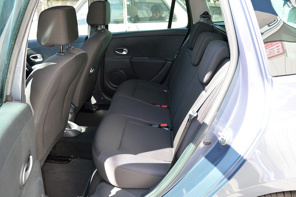 全席、目立つ汚れや、もちろん破れも無く、清潔感のある状態です。これなら気持ちよくお乗りいただけると思います。