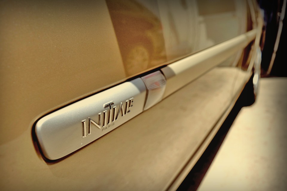 様々な人種が入り混じる中でも、確固としてパリジャンはパリジャンで有り続ける・・・。