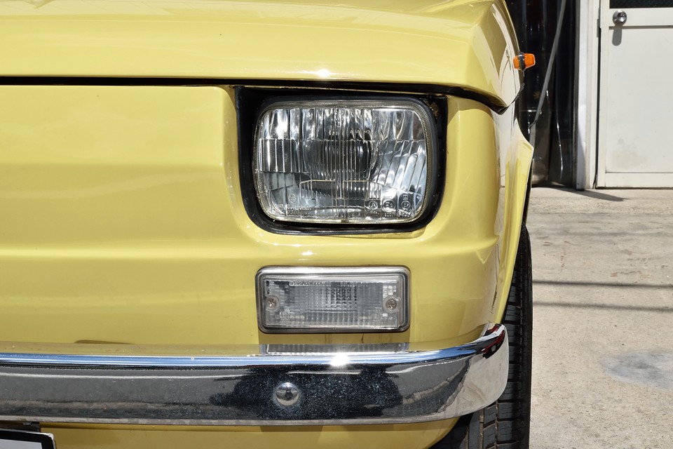 ヘッドライト、ウインカーともにご覧の通り、とってもクリア～！生き物はやっぱ目が曇っていてはいけません←ん？生き物？ま、いいか。