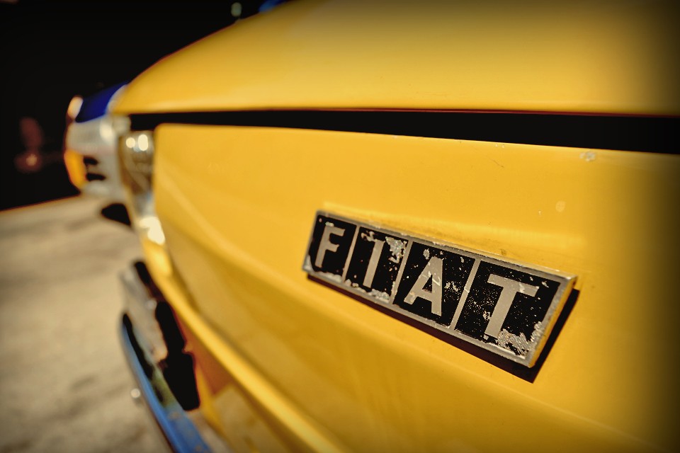 そう！言うなれば「単車」と書いて「マシーン」と読む！じゃなくて・・・（笑）「FIAT126」と書いて「温故知新」と読む！みたいな・・・。