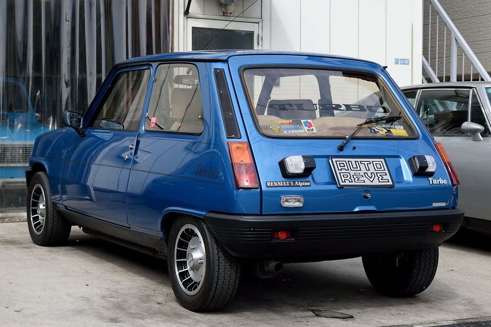 これだけキレイに仕上がってると、走ってしまって良いのか、このまま保管しておいた方が良いのか・・・う～ん、悩む～！