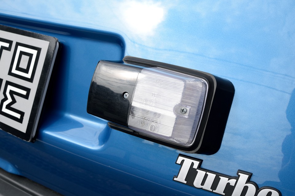 バックランプも・・・ってことは外観はほぼ新車じゃないのコレ？！←それは言い過ぎ・・・反省（笑）