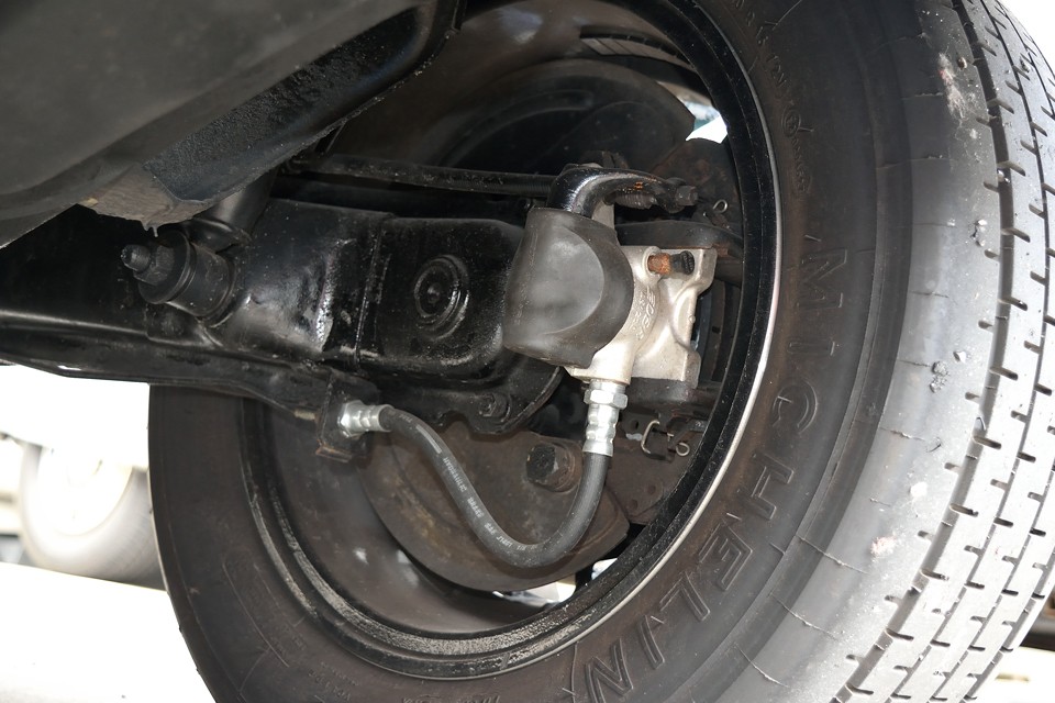 ブレーキマスターシリンダーも・・・。