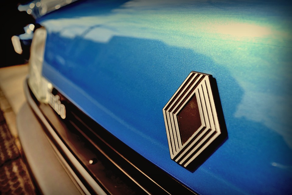 ♪Time may change me　But I can't trace time♪（時間は人を変えていくけど、人は時間に追いつけない）