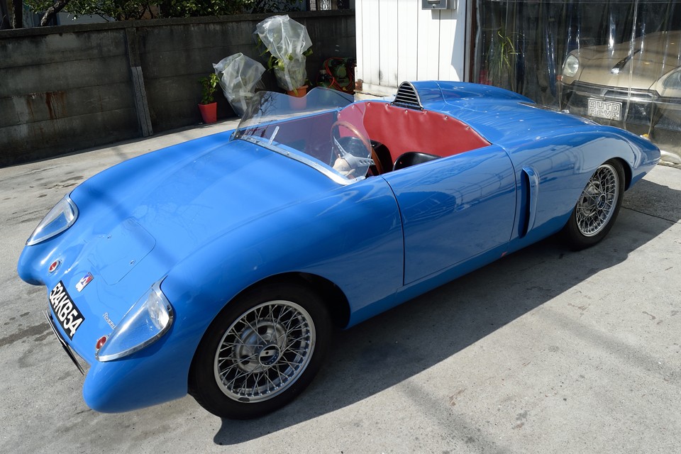 元来、レーシングカーとはそういうものですが、ただ、これほどの美しさまで必要だったのでしょうか・・・。