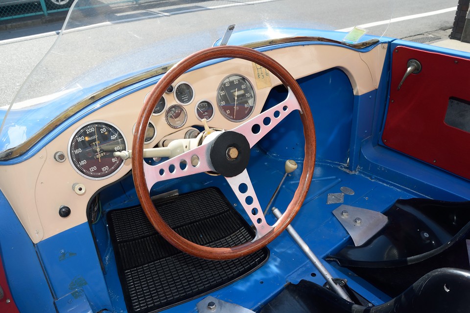 ゴルディーニもまた、アメデ・ゴルディーニにより、1956年にドーフィンをベースにチューニングカーを開発したことからルノーとの関係は始まったのです。