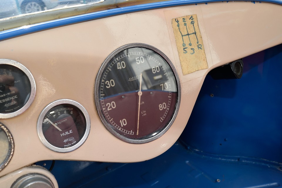 むしろ、その後の両ブランドのクルマを見れば、影響を受けたのは明らかではないかと・・・。