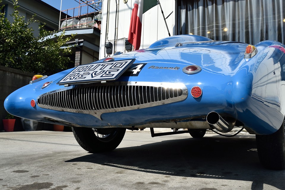 全くもって「謎」のクルマなのです。レースカーはその目的から、スペックが公表されにくいのも仕方ないのですが・・・。