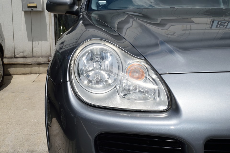 ヘッドライトは角度によって、少し曇って見えますが、この状態ですので、許容範囲ではないかと思います。