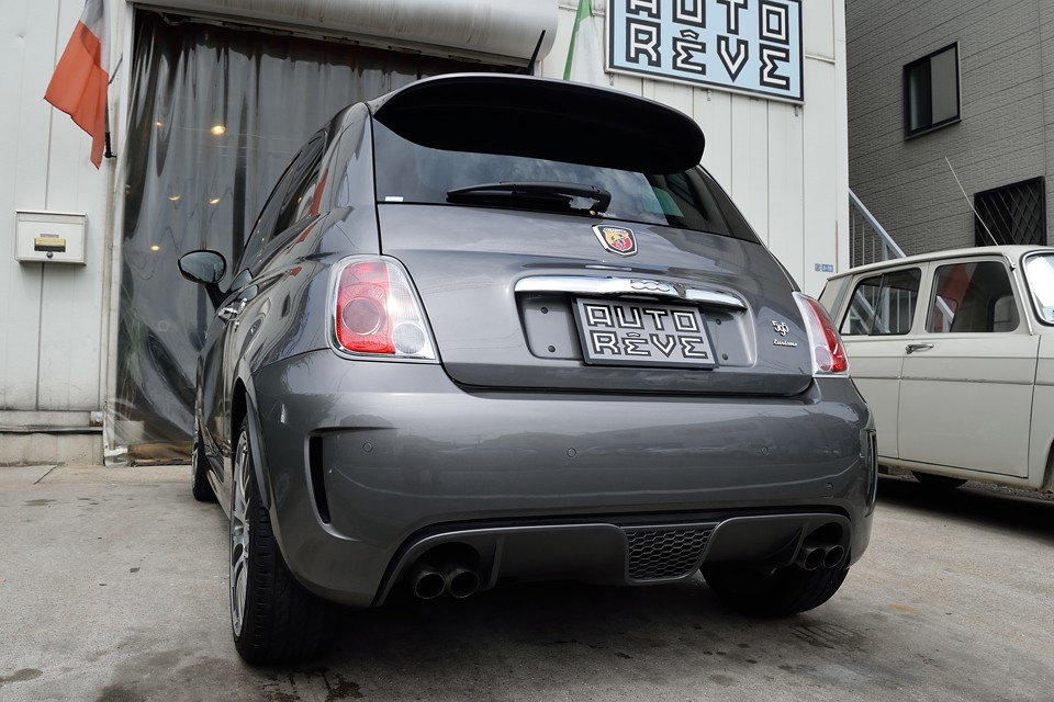 確かに初めは持て余すパワーと、違和感を感じるセミオートマのシフトチェンジタイミングは、良くも悪く「何だコレ～！」ですが、乗れば乗る程、不思議と体に馴染むし・・・。