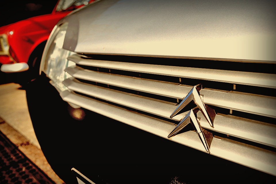 ラグジュアリーという厚いベールに包まれ、今まで見えなかったCXの新たな魅力が垣間見れるのです・・・。