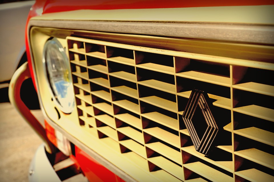 意外と難しい事じゃないと解かると同時に、こんな喜びがあったのかと気付き、新しい自分がちょっと好きになるはず・・・そんな体験を是非味わっていただければと・・・。