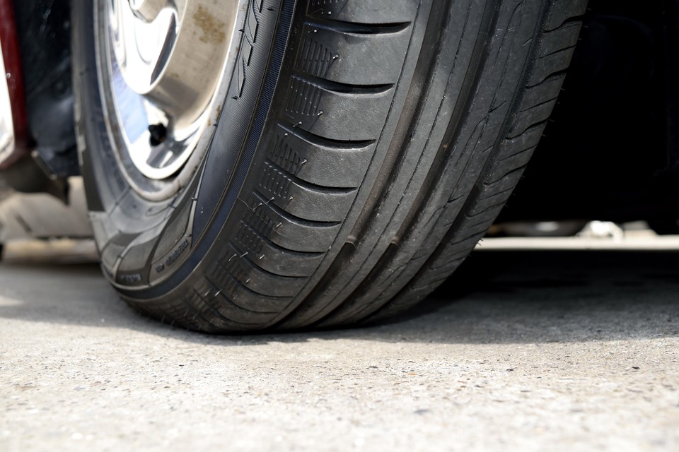 タイヤ残山はご覧の通りタップリ！8分山というところでしょうか。当分交換の必要はありません。