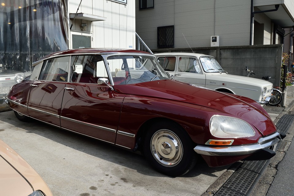 1970年に「GS」が発売されることを考えると「開発コードの省略形」と考えるのが無難だと思うのですが、でもこの美しいスタイルを見ると「女神」であって欲しいと思うのです。