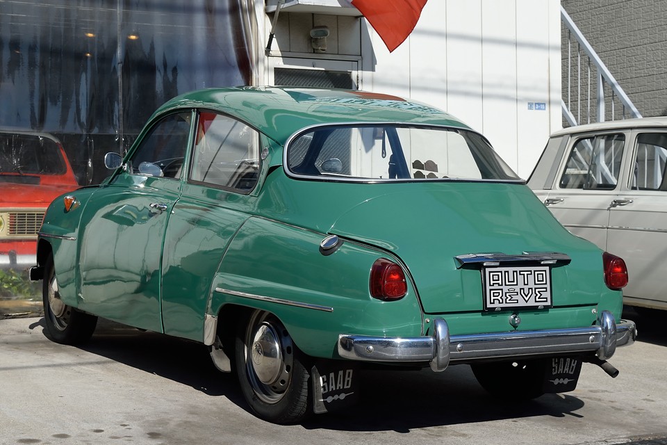 本車両は、先代の93のフロントマスクを引き継ぐ、96最初期型の3MTモデル！２サイクル混合給油方式ですので、いちいちめんどくさいです（笑）・・・でもそういうとこが楽しいんですけどね。