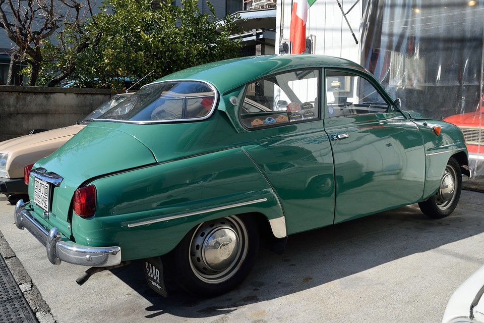 私どももフルレストアを手掛けることはありますが、その工程は単純な作業というより、創作に近い作業もあり、結果、もともとのオリジナル＋レストア作業者の考え方が合わさった個体になるのも事実・・・。