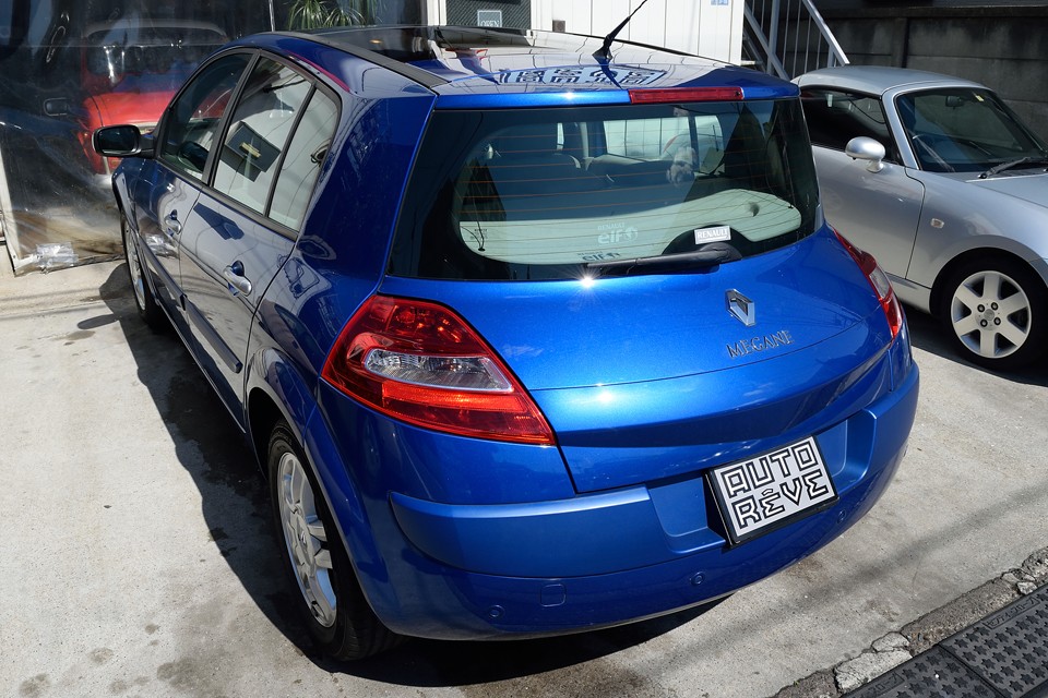 う～ん、やっぱ今見ても斬新！欲を言えば、もうちょっとで「クリフカット！」・・・惜しい！（笑）