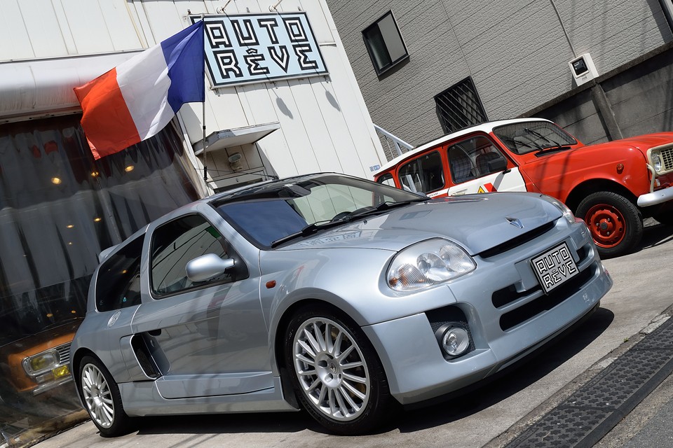 貴方のワインディングロードに風は吹いていますか？日常乗れる非日常マシン！ルノー・ルーテシア・スポールV6！いかがですか？