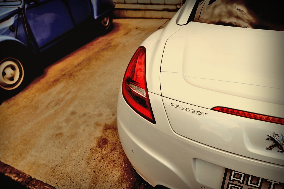 私ごとですが、先日、なんと30数年振りに同級生と逢う機会があり、今まで感じたことの無い、楽しい時間を経験したのですが・・・。