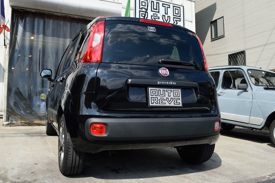 ・・・と、見た目では判らないところなので、説明がちょっと熱くなり過ぎましたが、つまりは個性的なイタリアンコンパクトを求める方には打って付けの個体！ではないかと・・・。