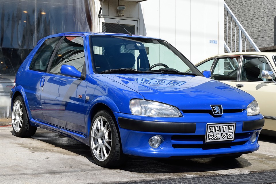 2002（平成14）年式プジョー106 S16！肥大化した現代の車が忘れている「操る楽しさ！」の塊のようなHOTハッチ！走行多いですが、そんなこと気にならないくらいの良質美車！探している方、急いで～！