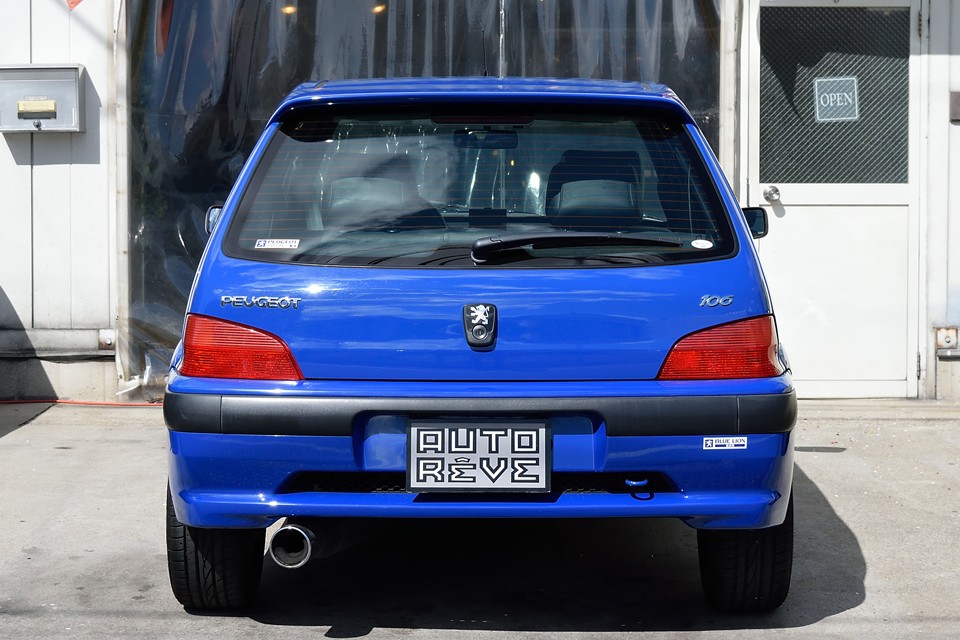 ・・・て言うか、こんな楽しいクルマは、むしろ若い方にお乗りいただいた方がいいかも・・・「クルマを操る楽しさ！」を体験出来る事、間違い無いんですから！