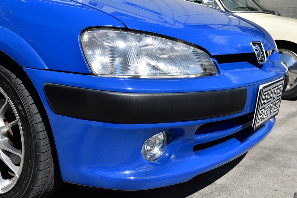 更にバンパーの黒樹脂部も・・・惚れてまうやろ～！（笑）