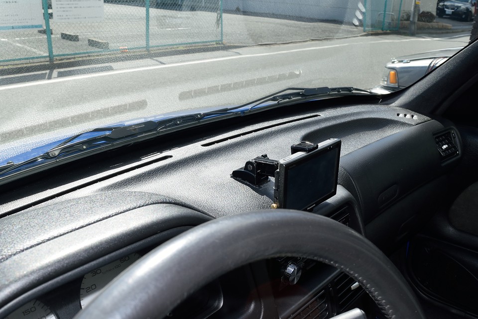 まさかダッシュパネルまで交換？いや、それはないでしょうから、これはまさに、保管環境と普段の手入れの賜物！