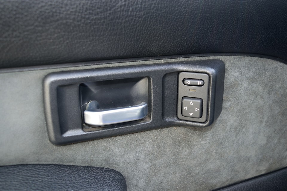 ・・・う～、落ち着かない（笑）