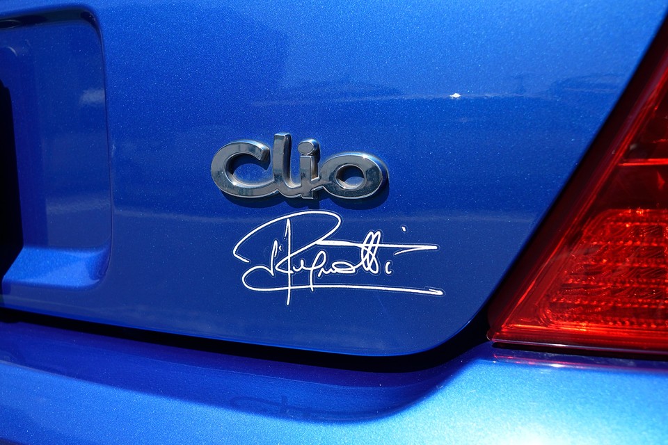 そして、リアにもラニョッティステッカーが！このステッカーを見掛けたら追いかけてもムダです。きっと悔しい思いをすることになります（笑）