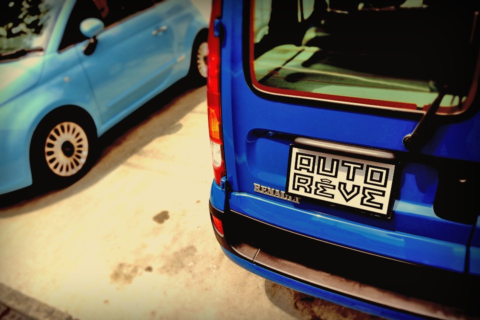 でも、それにも終りがあり、必ずみんなが笑顔で集える時が来るはずなのです！しかもその笑顔を何倍にもしてくれる、このカングーでのお出掛け計画を考えるのって、それだけで楽しいと思うのです！