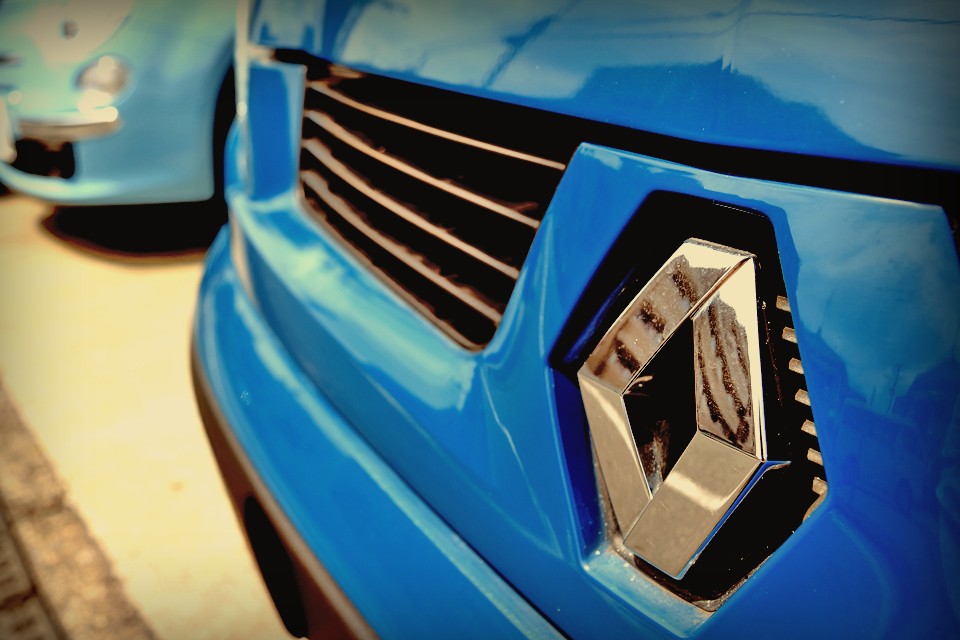 ね、楽しいでしょ！残念ながら、直ぐには叶わないけど、今はそれを想像して、このマリーンブルーカングーでのお出掛け準備を楽しむっていうのもいいかもね。