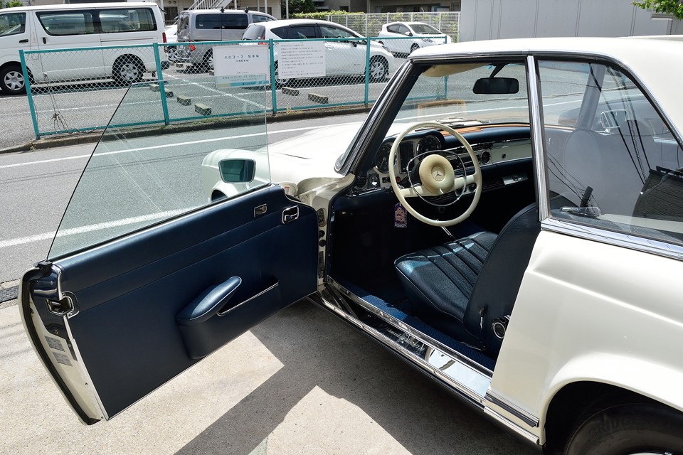 さぁ、それでは珠玉の空間へ・・・。