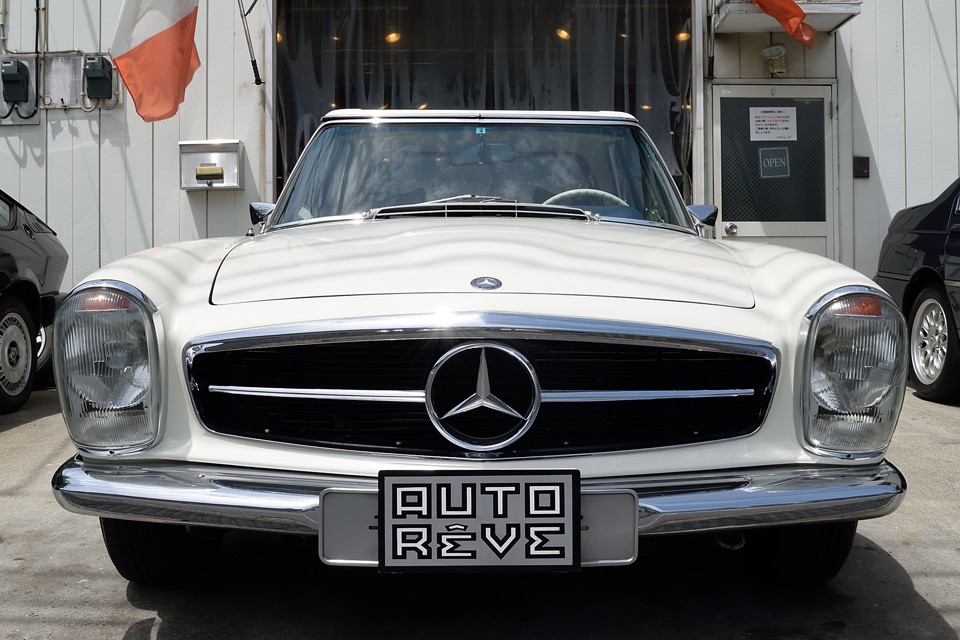 そんな心地良さって実は、人生の一部を共有することになるクルマという存在には、もしかしたら一番大切なものなのではないかと・・・。