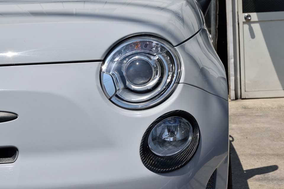 もちろんヘッドライトに曇りはありません！・・・って言うか、目頭あるし。