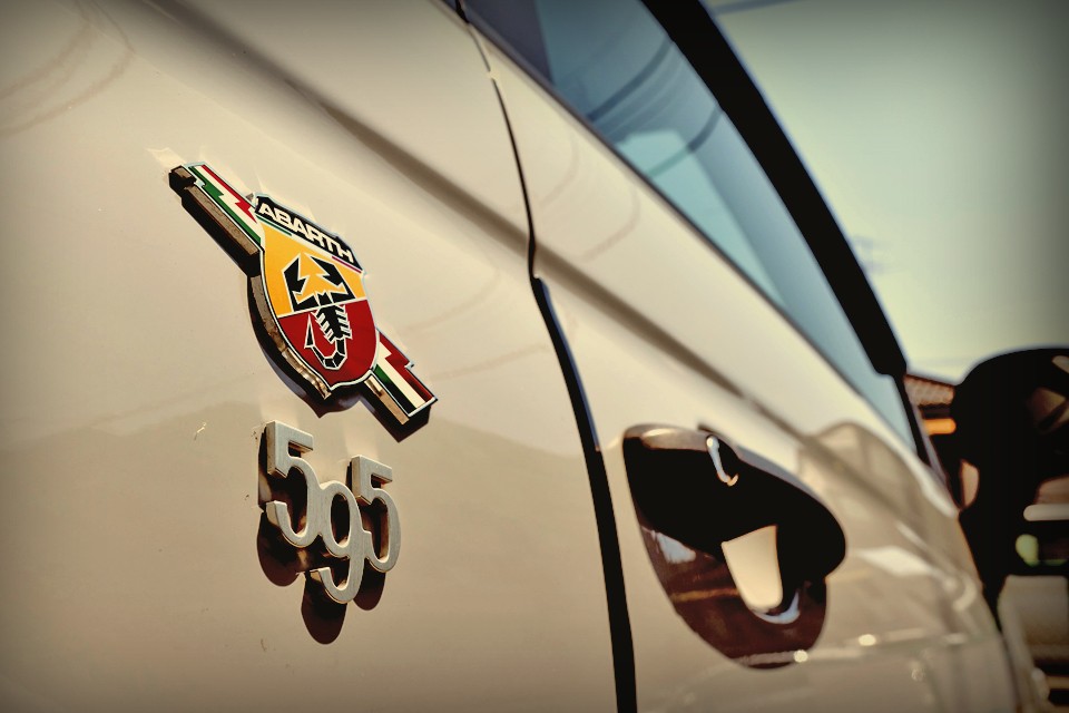 でも、「アバルト」と聞いてまず思い浮かぶのは「スピード」ではなく、「情熱」と言う言葉ではなかったかと・・・。