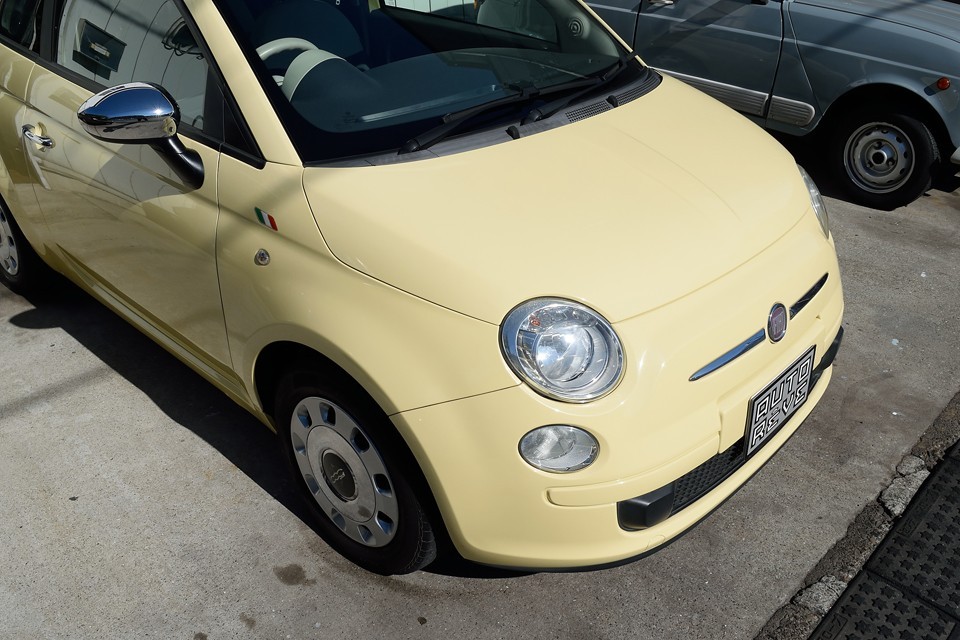 冗談はさておき、これまでの保管状態がかなり良かったんでしょうね、色褪せはもちろん、クリア剥げ等の塗装劣化は皆無！とても良い塗装状態です。