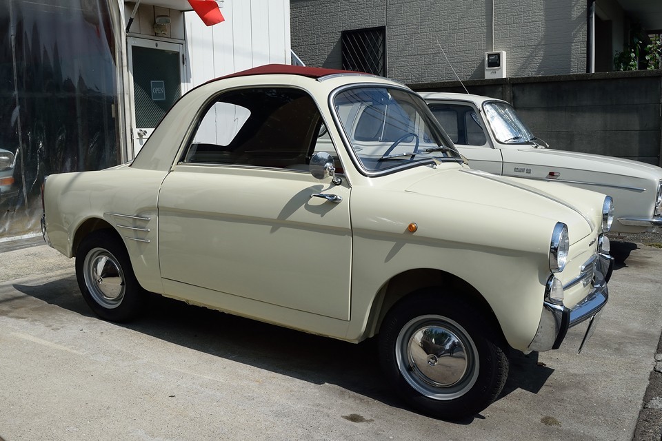 そして、その次には「おしゃれ～！」「かわいい～！」「乗りた～い！」と思わず言葉が出てくるはず！そんな単純明快な魅力に溢れたクルマだと思うのです！