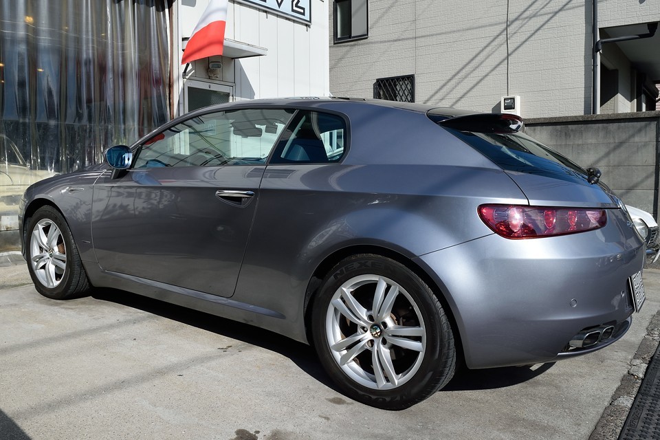 そう、裏地にこだわったイタリアンスーツを着こなすように・・・。