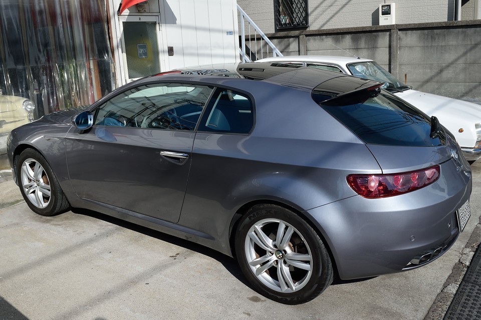 往年のアルフファンはもちろん、クルマ好きも注目したブレラだったはずなのに、時の経過とともに何故かあの時の興奮や期待を忘れ、今や話題に上る事も少なくなってしまいましたが・・・。