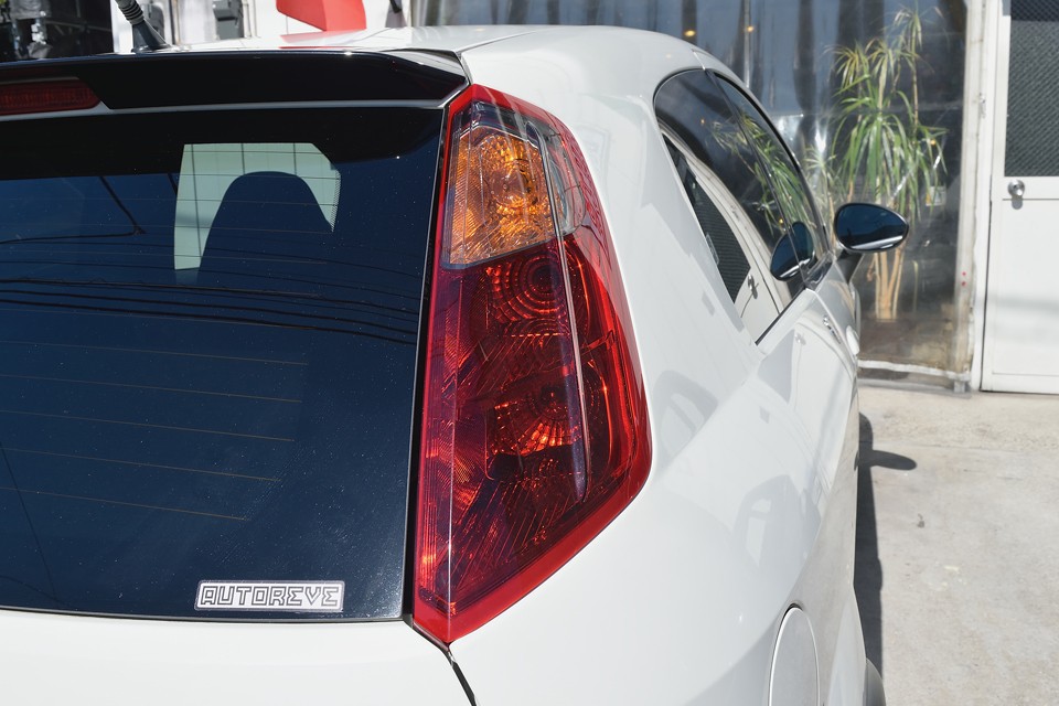 リアランプは全く問題無し！ワレ、ヒビ、色褪せはありません！